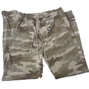 American Eagle Next Level stretch Size 10 Camo Pants